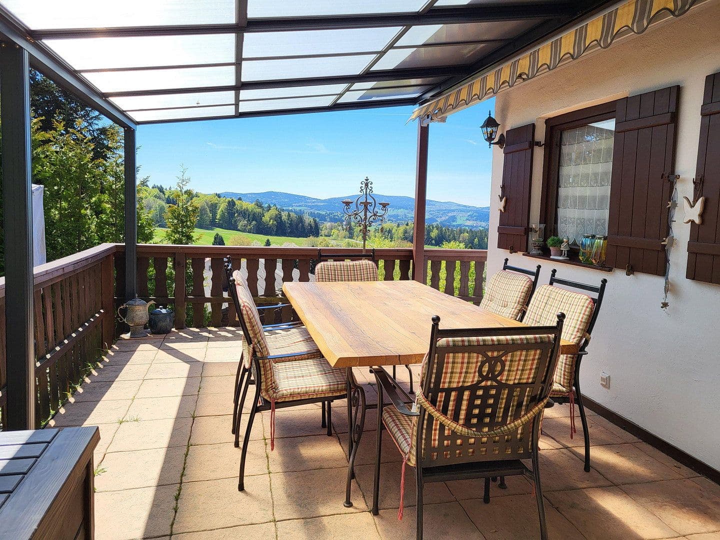 Predaj domu 122 m², pozemek 590 m², Spiegelau, Bavorsko Predaj domu 122 m², pozemek 590 m², Spiegelau, Bavorsko