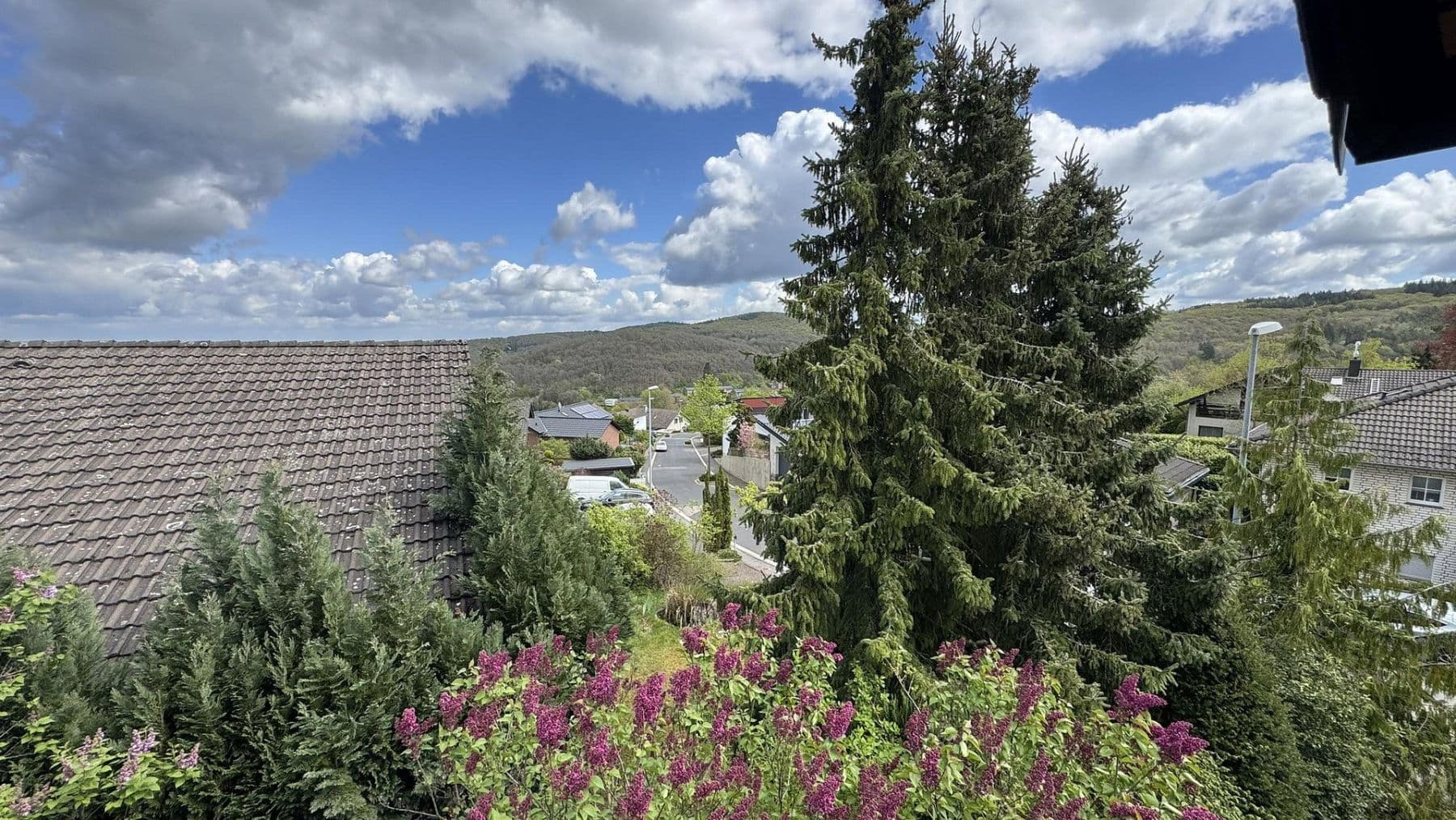 Predaj domu 226 m², pozemek 620 m², Ashfordstr. 20, Bad Münstereifel, Severné Porýnie - Westfálsko Predaj domu 226 m², pozemek 620 m², Ashfordstr. 20, Bad Münstereifel, Severné Porýnie - Westfálsko