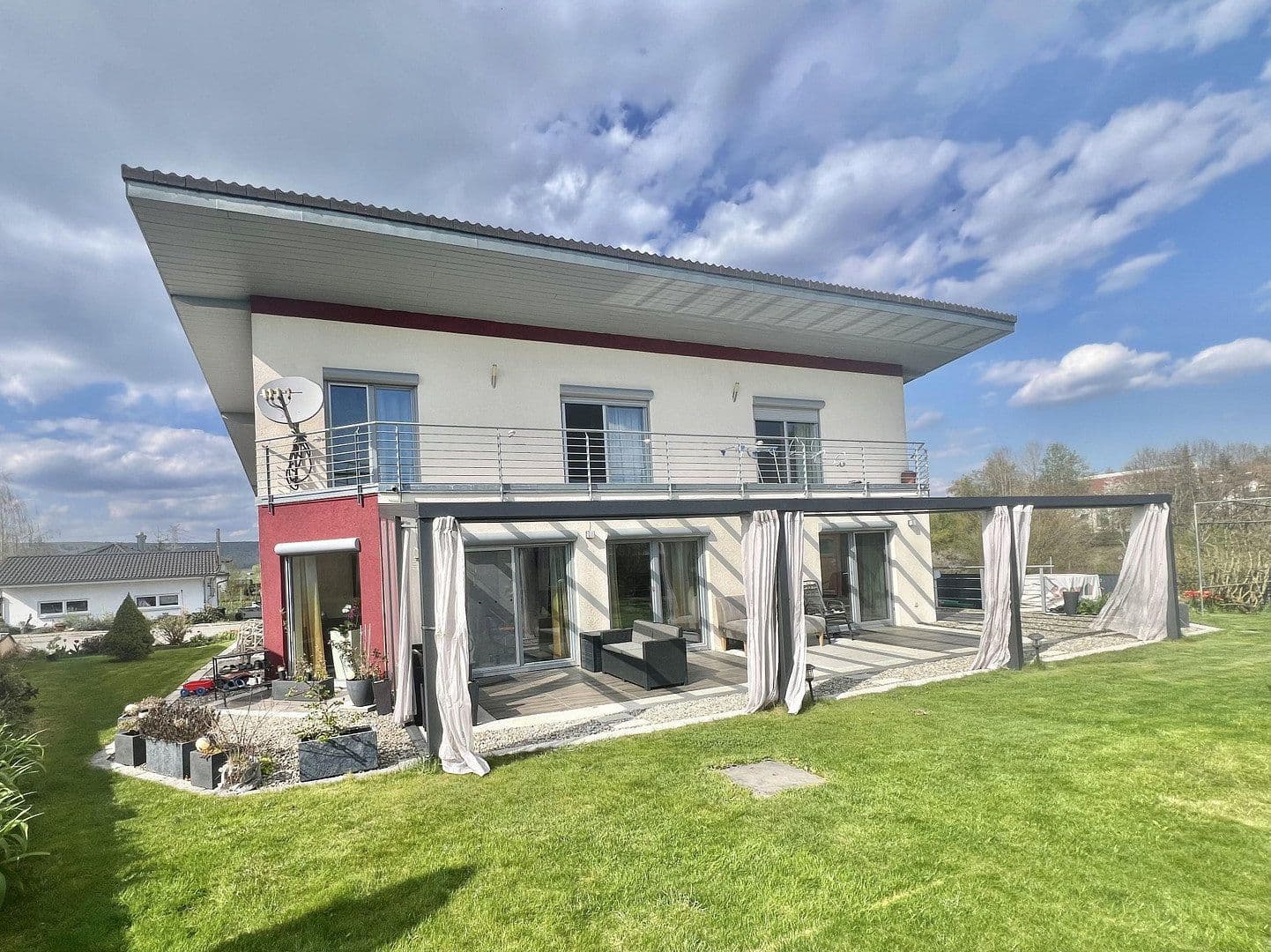 Predaj domu 233 m², pozemek 732 m², Riedlingen, Bádensko-Wurttembersko Predaj domu 233 m², pozemek 732 m², Riedlingen, Bádensko-Wurttembersko