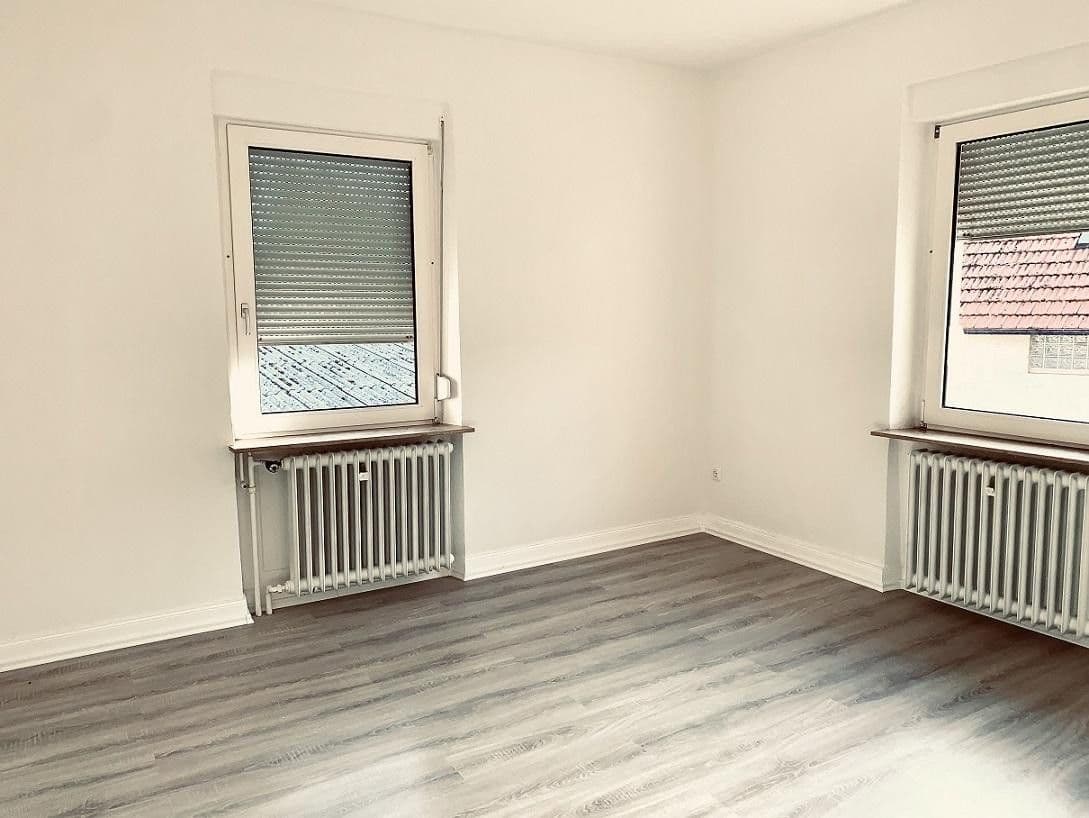 Prenájom domu 216 m², pozemek 350 m², Wallertheim, Porýnie-Falcko Prenájom domu 216 m², pozemek 350 m², Wallertheim, Porýnie-Falcko