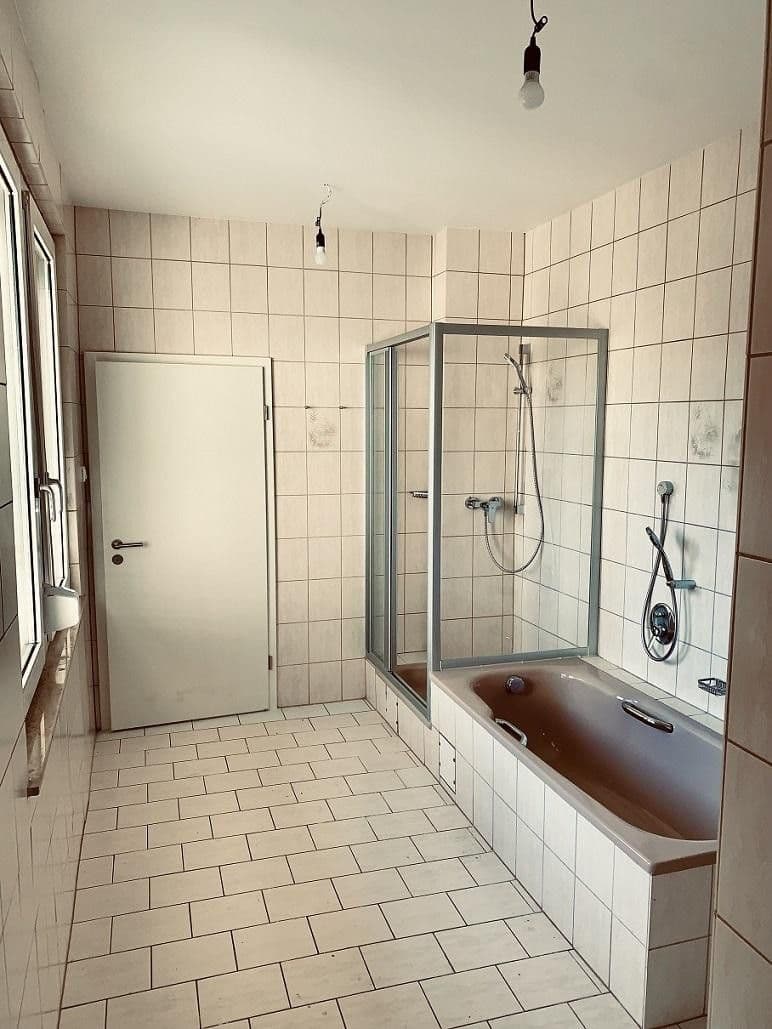 Prenájom domu 216 m², pozemek 350 m², Wallertheim, Porýnie-Falcko Prenájom domu 216 m², pozemek 350 m², Wallertheim, Porýnie-Falcko