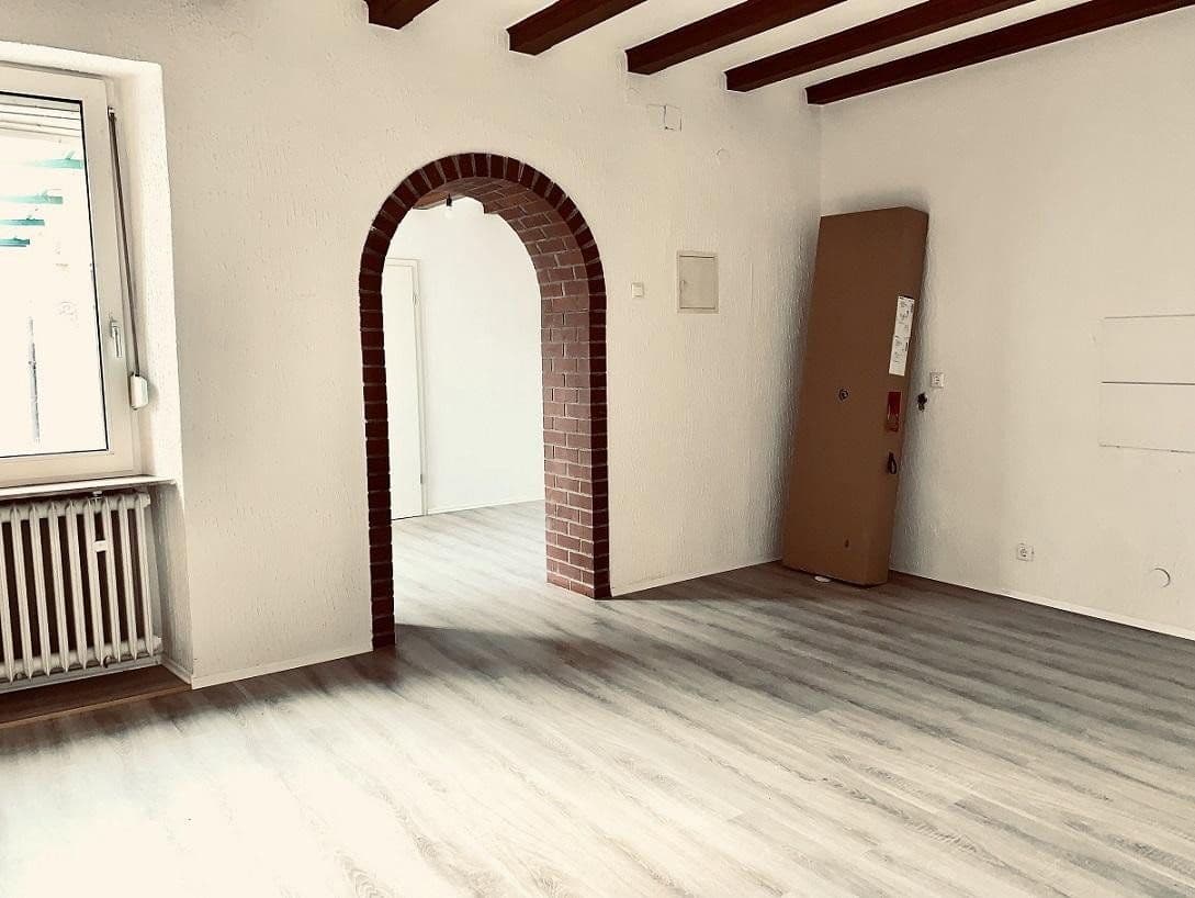 Prenájom domu 216 m², pozemek 350 m², Wallertheim, Porýnie-Falcko Prenájom domu 216 m², pozemek 350 m², Wallertheim, Porýnie-Falcko