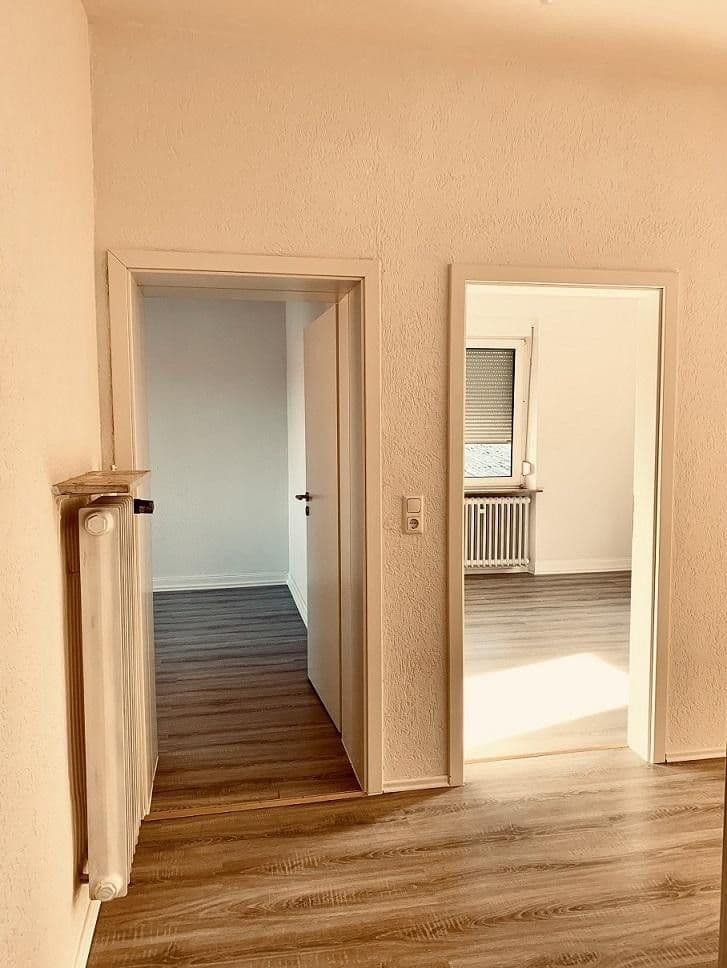 Prenájom domu 216 m², pozemek 350 m², Wallertheim, Porýnie-Falcko Prenájom domu 216 m², pozemek 350 m², Wallertheim, Porýnie-Falcko