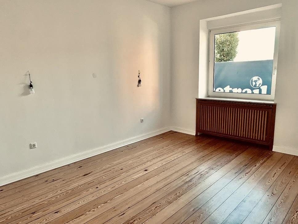 Prenájom domu 216 m², pozemek 350 m², Wallertheim, Porýnie-Falcko Prenájom domu 216 m², pozemek 350 m², Wallertheim, Porýnie-Falcko
