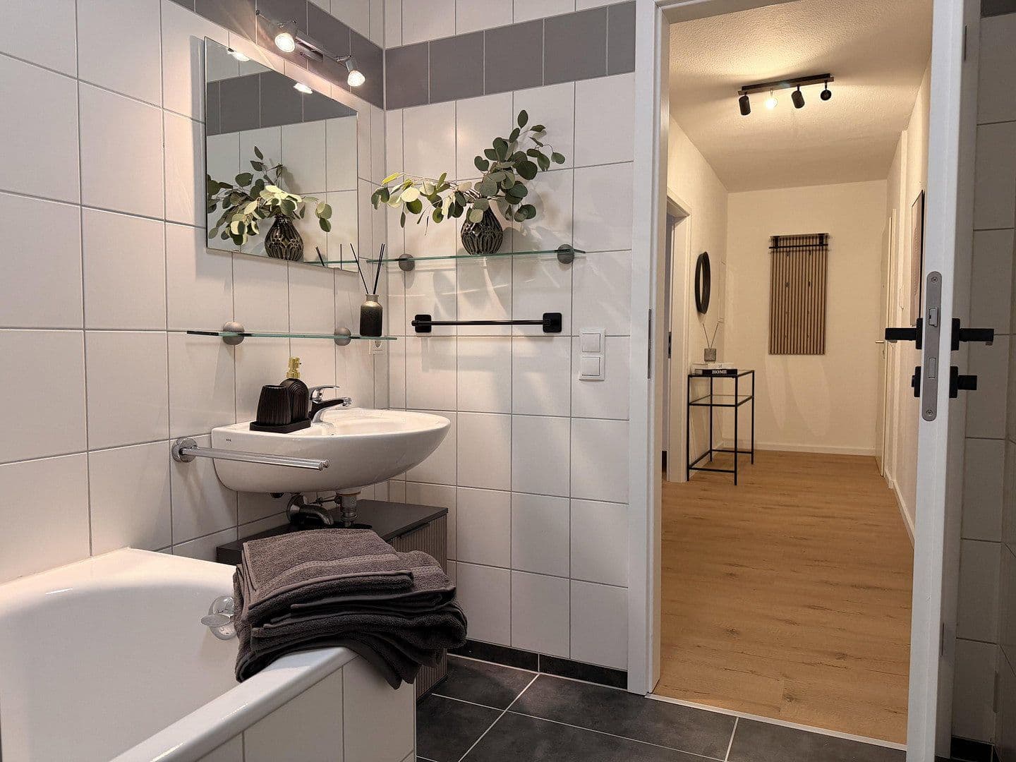 Prenájom bytu 2-izbový 45 m², Nürnberg, Bavorsko Prenájom bytu 2-izbový 45 m², Nürnberg, Bavorsko