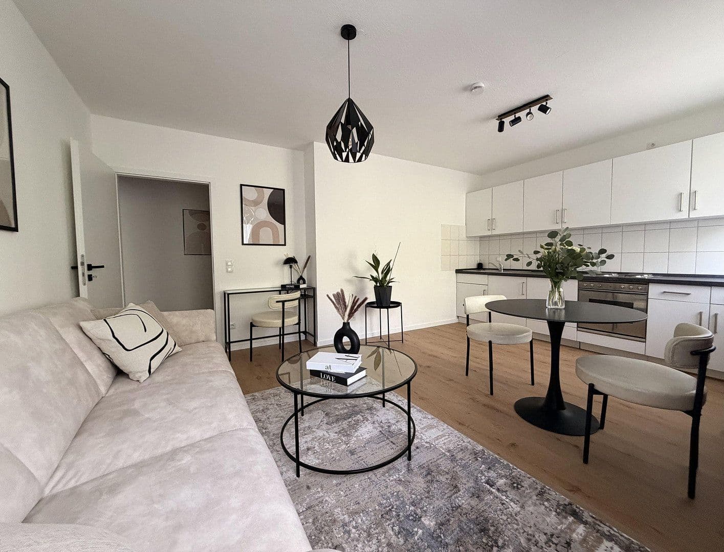 Prenájom bytu 2-izbový 45 m², Nürnberg, Bavorsko Prenájom bytu 2-izbový 45 m², Nürnberg, Bavorsko