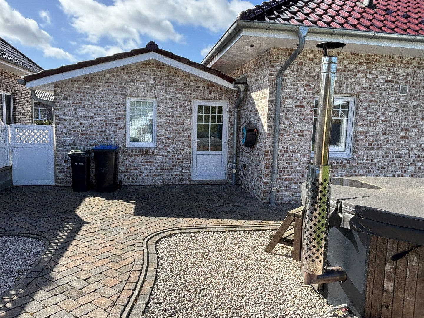 Predaj domu 197 m², pozemek 859 m², Kührstedter Weg 11, Geestland, Dolné Sasko Predaj domu 197 m², pozemek 859 m², Kührstedter Weg 11, Geestland, Dolné Sasko