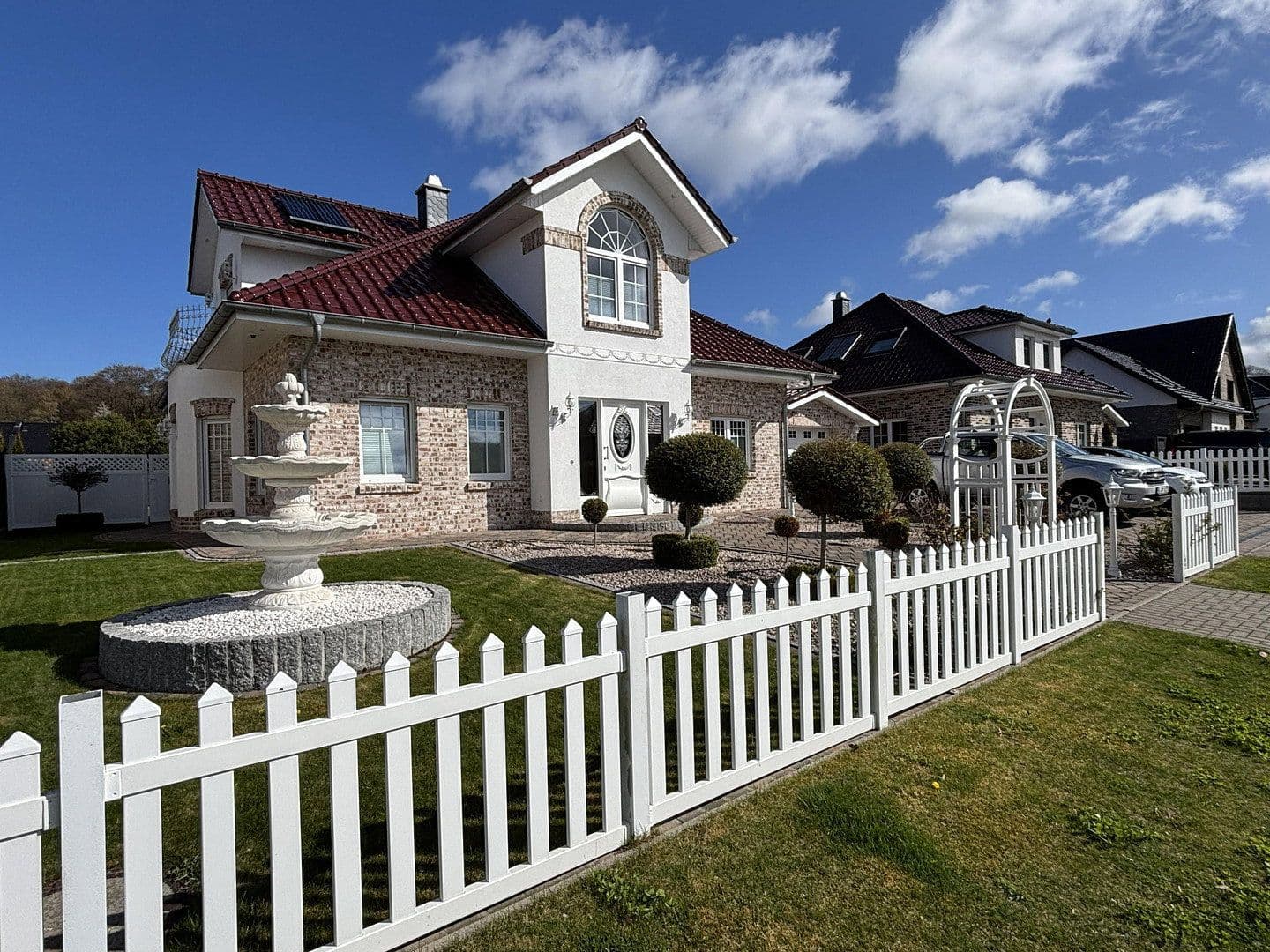Predaj domu 197 m², pozemek 859 m², Kührstedter Weg 11, Geestland, Dolné Sasko Predaj domu 197 m², pozemek 859 m², Kührstedter Weg 11, Geestland, Dolné Sasko