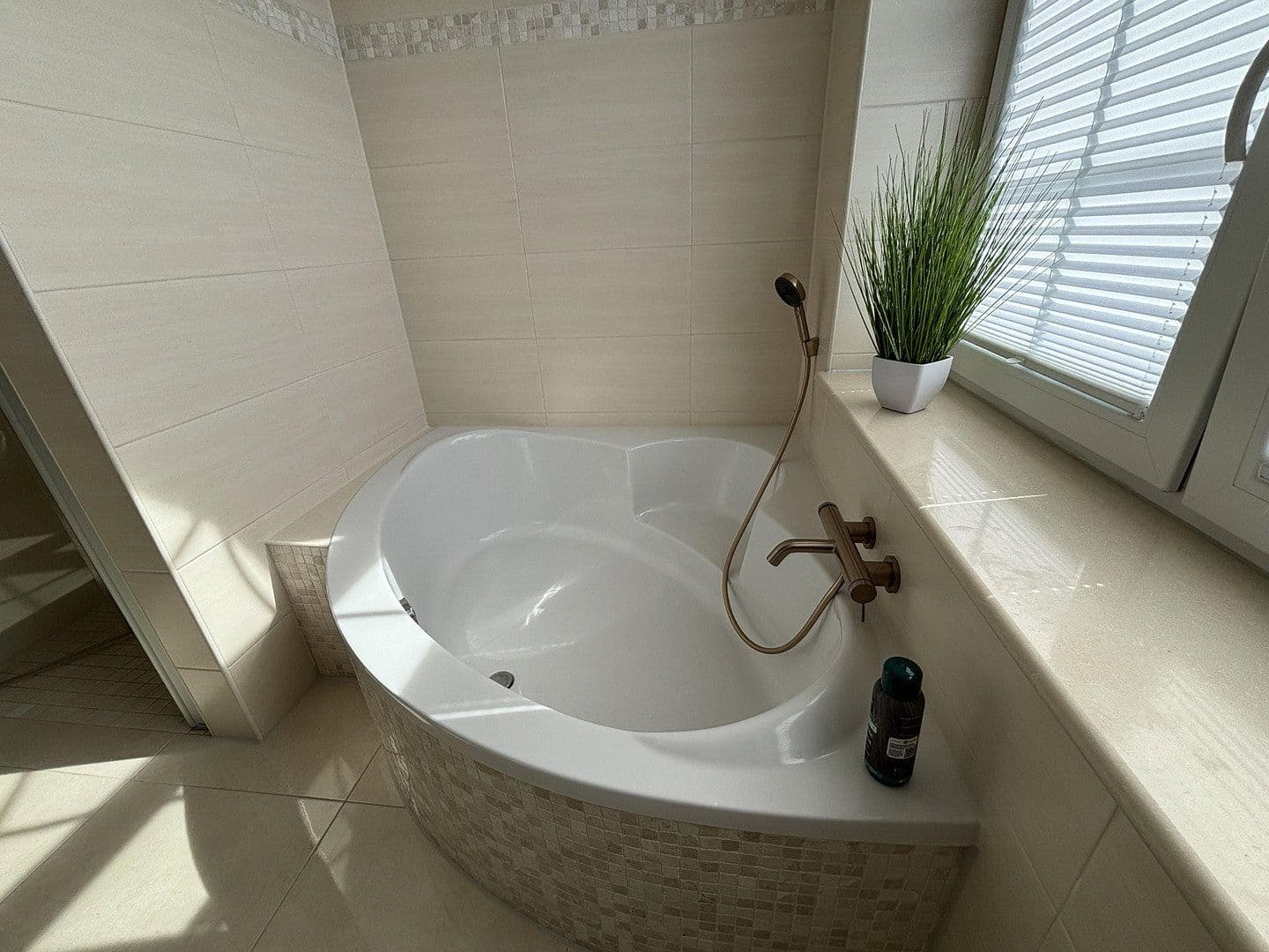 Predaj domu 197 m², pozemek 859 m², Kührstedter Weg 11, Geestland, Dolné Sasko Predaj domu 197 m², pozemek 859 m², Kührstedter Weg 11, Geestland, Dolné Sasko