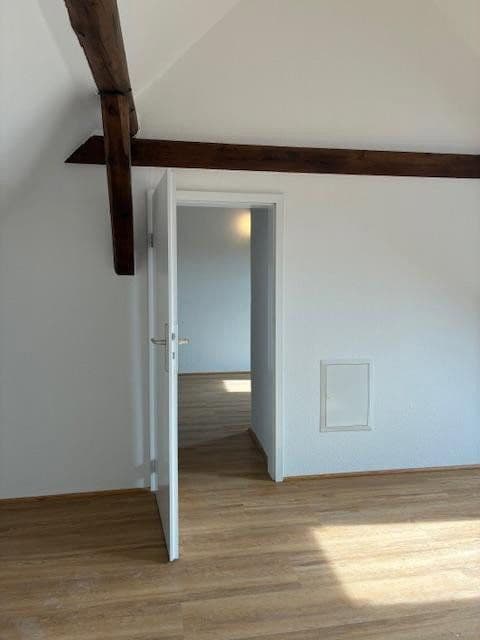 Prenájom bytu 3-izbový 129 m², Alte Dorfstraße 1a, Seesen, Dolné Sasko Prenájom bytu 3-izbový 129 m², Alte Dorfstraße 1a, Seesen, Dolné Sasko