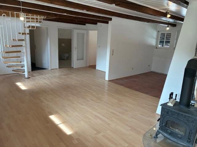 Prenájom bytu 3-izbový 129 m², Alte Dorfstraße 1a, Seesen, Dolné Sasko Prenájom bytu 3-izbový 129 m², Alte Dorfstraße 1a, Seesen, Dolné Sasko