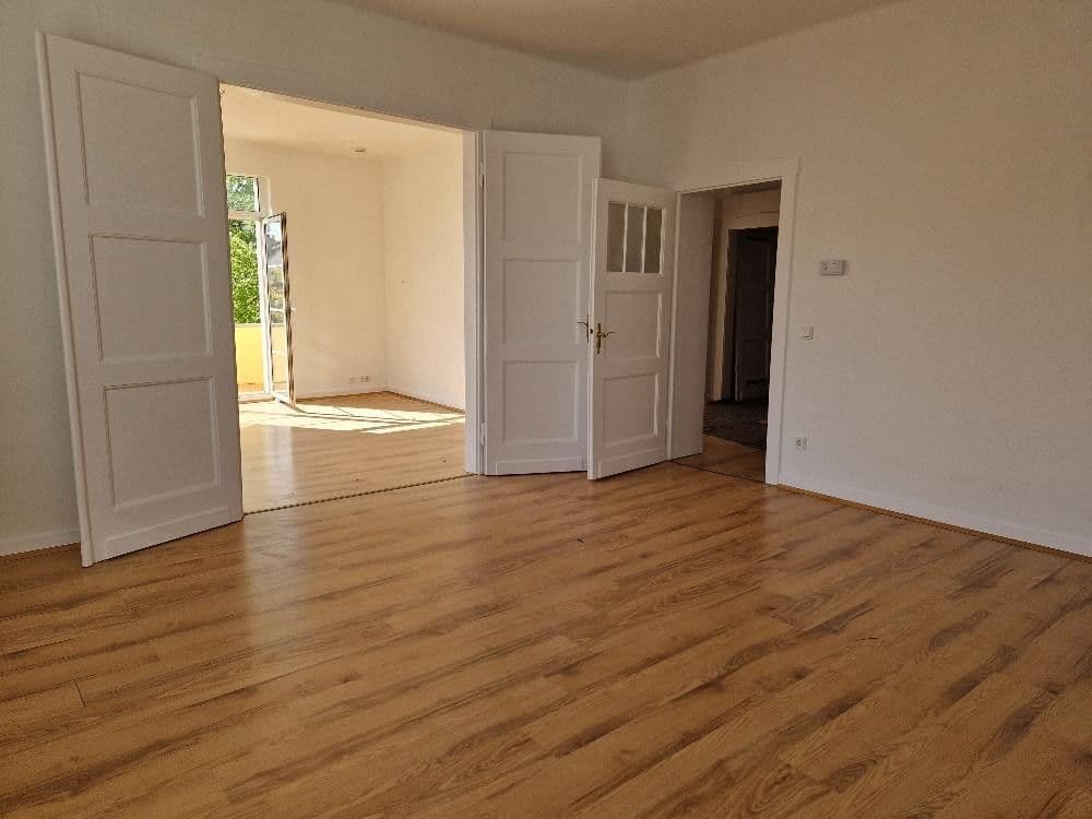 Prenájom bytu 4-izbový 139 m², Siegburg, Severné Porýnie - Westfálsko Prenájom bytu 4-izbový 139 m², Siegburg, Severné Porýnie - Westfálsko