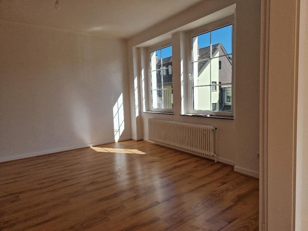 Prenájom bytu 4-izbový 139 m², Siegburg, Severné Porýnie - Westfálsko Prenájom bytu 4-izbový 139 m², Siegburg, Severné Porýnie - Westfálsko