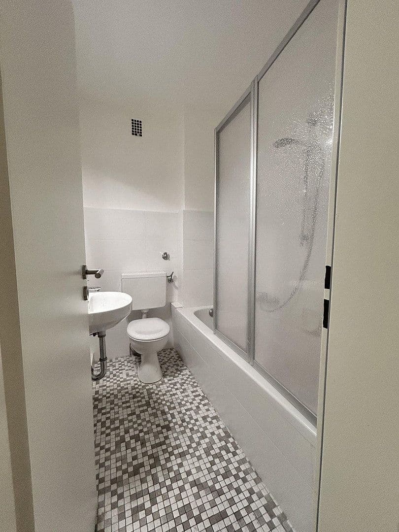 Prenájom bytu 3-izbový 63 m², Natruperstr. 130 D, Osnabrück, Dolné Sasko Prenájom bytu 3-izbový 63 m², Natruperstr. 130 D, Osnabrück, Dolné Sasko