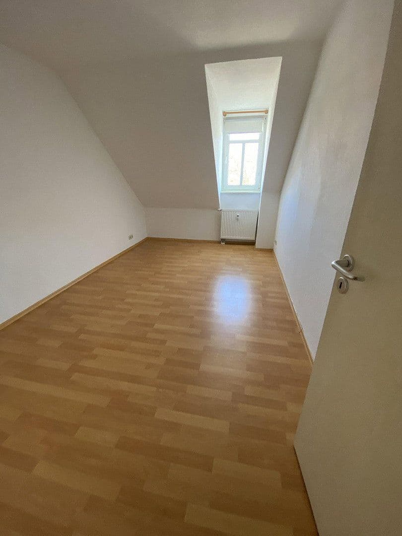 Prenájom bytu 2-izbový 40 m², Altenburger Straße 7, Schmölln, Durínsko Prenájom bytu 2-izbový 40 m², Altenburger Straße 7, Schmölln, Durínsko