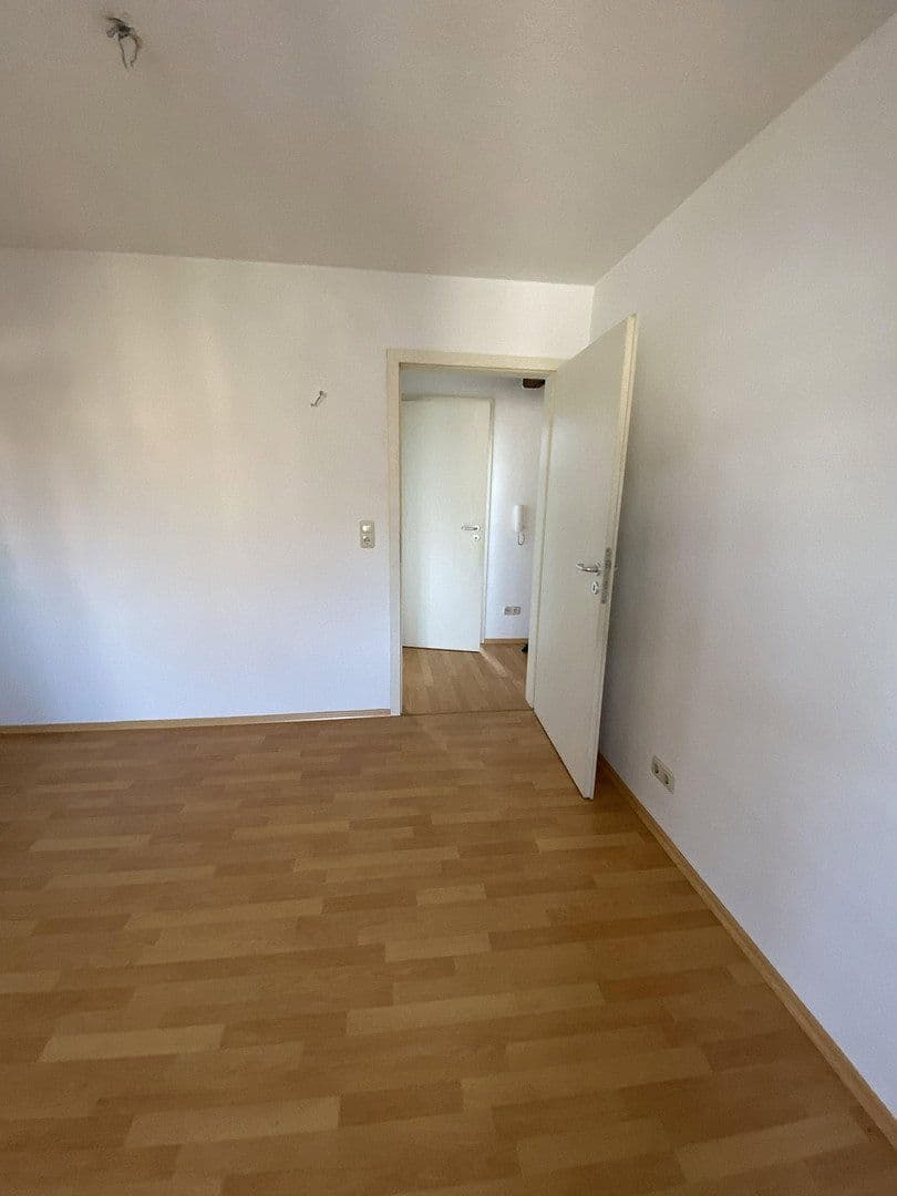 Prenájom bytu 2-izbový 40 m², Altenburger Straße 7, Schmölln, Durínsko Prenájom bytu 2-izbový 40 m², Altenburger Straße 7, Schmölln, Durínsko