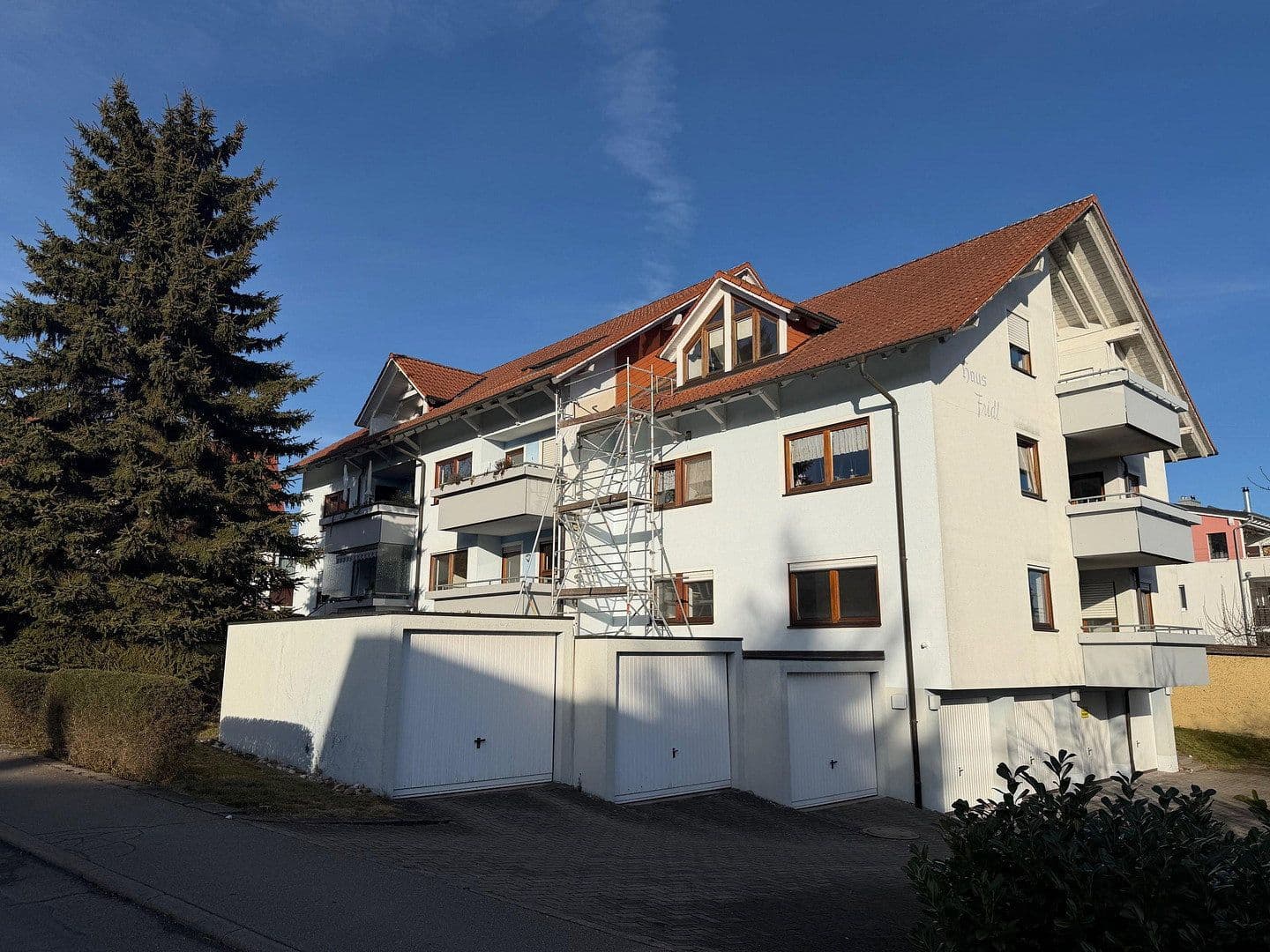 Predaj bytu 4-izbový 93 m², Alte Schulstr. 11, Zimmern ob Rottweil, Bádensko-Wurttembersko Predaj bytu 4-izbový 93 m², Alte Schulstr. 11, Zimmern ob Rottweil, Bádensko-Wurttembersko