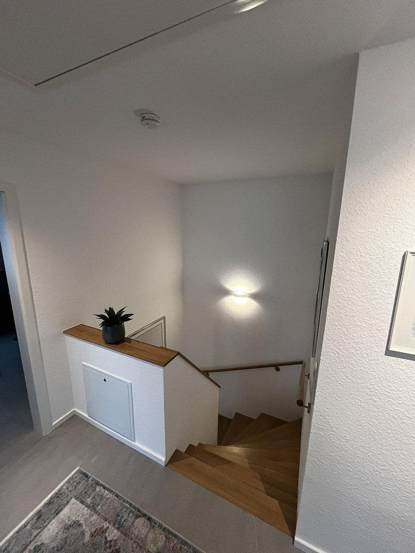 Prenájom domu 128 m², pozemek 320 m², Detmold, Severné Porýnie - Westfálsko Prenájom domu 128 m², pozemek 320 m², Detmold, Severné Porýnie - Westfálsko