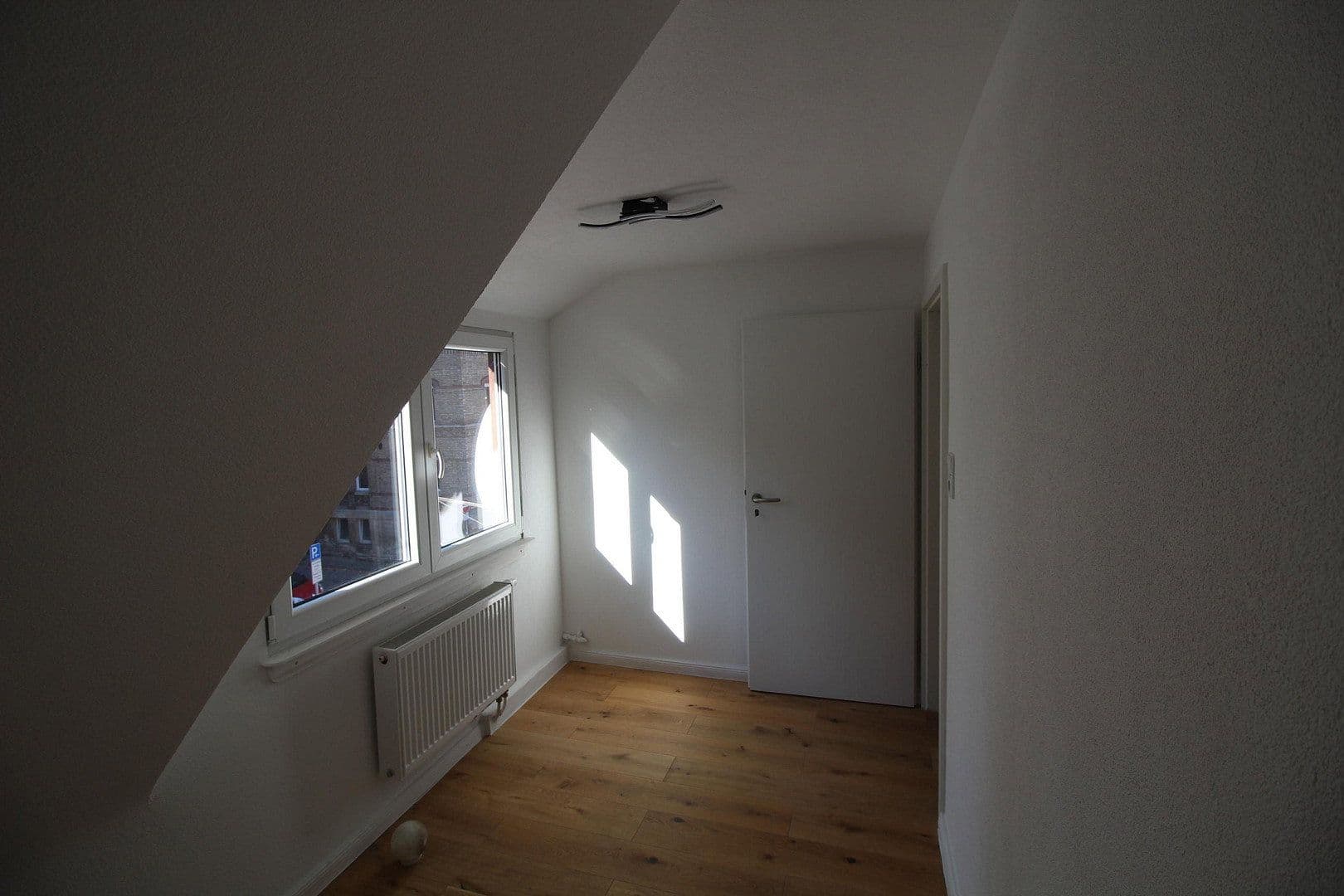 Predaj domu 163 m², pozemek 142 m², Stuttgart, Bádensko-Wurttembersko Predaj domu 163 m², pozemek 142 m², Stuttgart, Bádensko-Wurttembersko