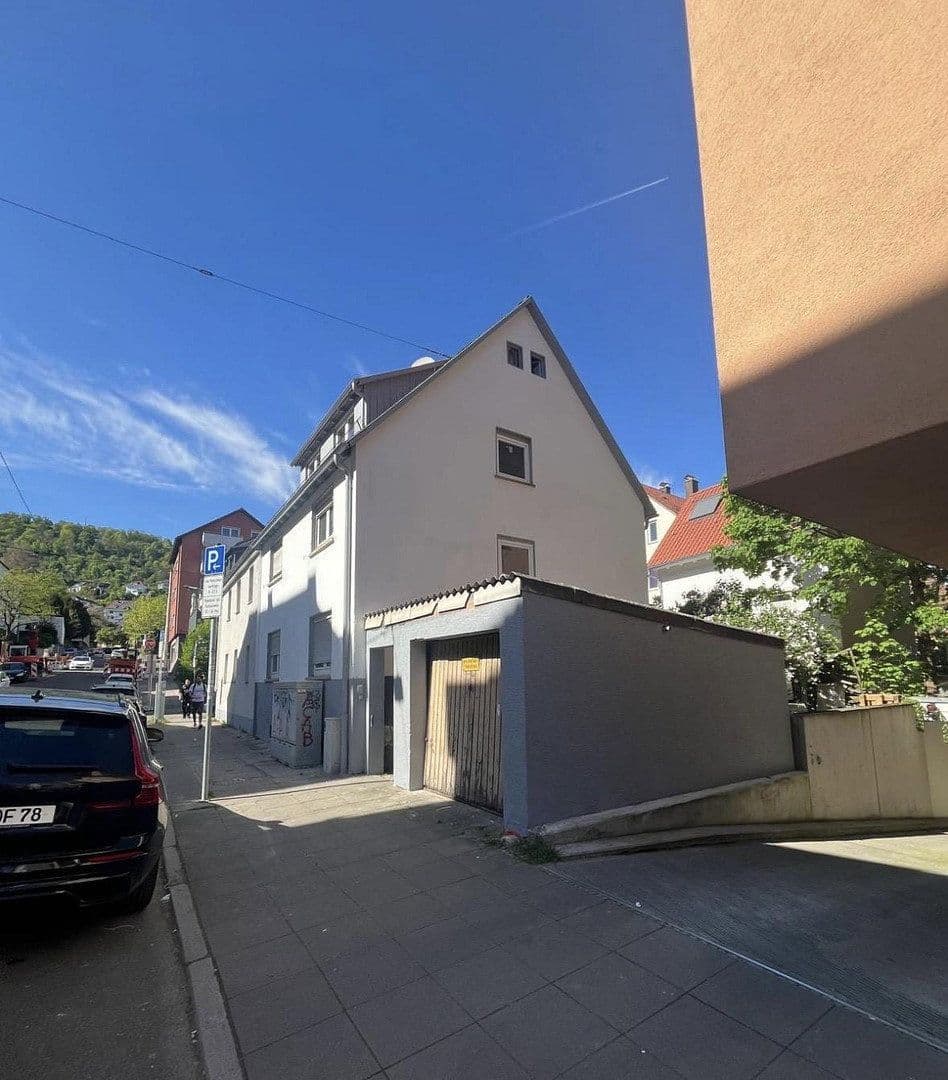 Predaj domu 163 m², pozemek 142 m², Stuttgart, Bádensko-Wurttembersko Predaj domu 163 m², pozemek 142 m², Stuttgart, Bádensko-Wurttembersko