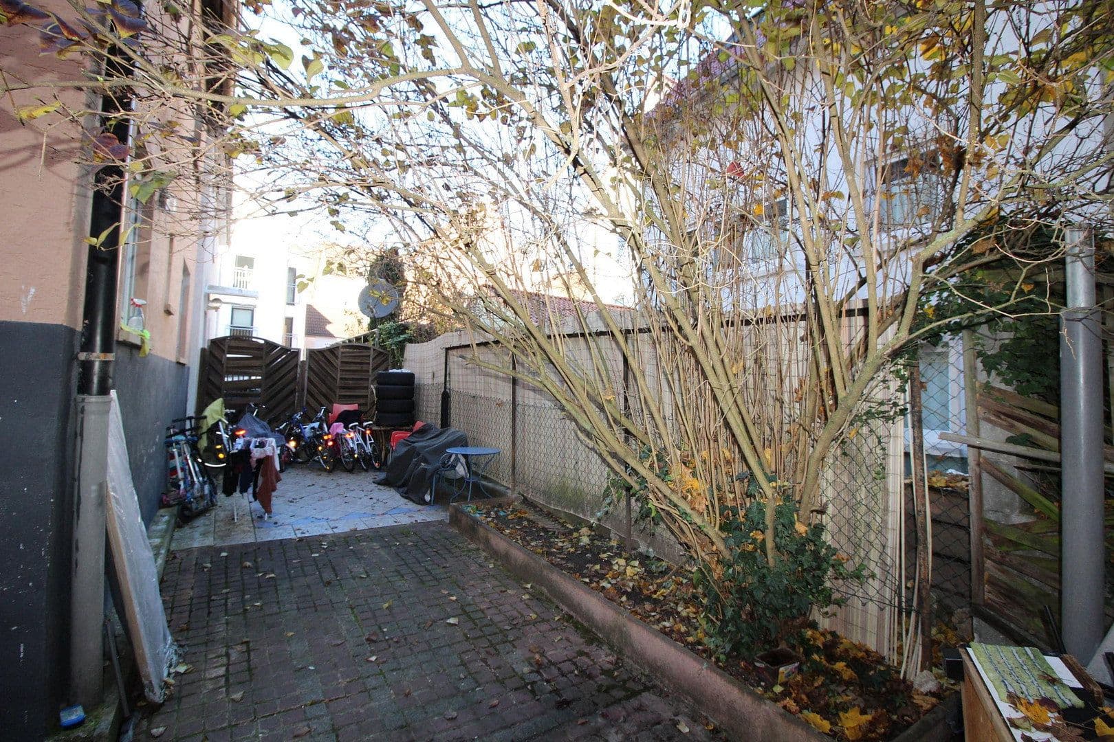 Predaj domu 163 m², pozemek 142 m², Stuttgart, Bádensko-Wurttembersko Predaj domu 163 m², pozemek 142 m², Stuttgart, Bádensko-Wurttembersko