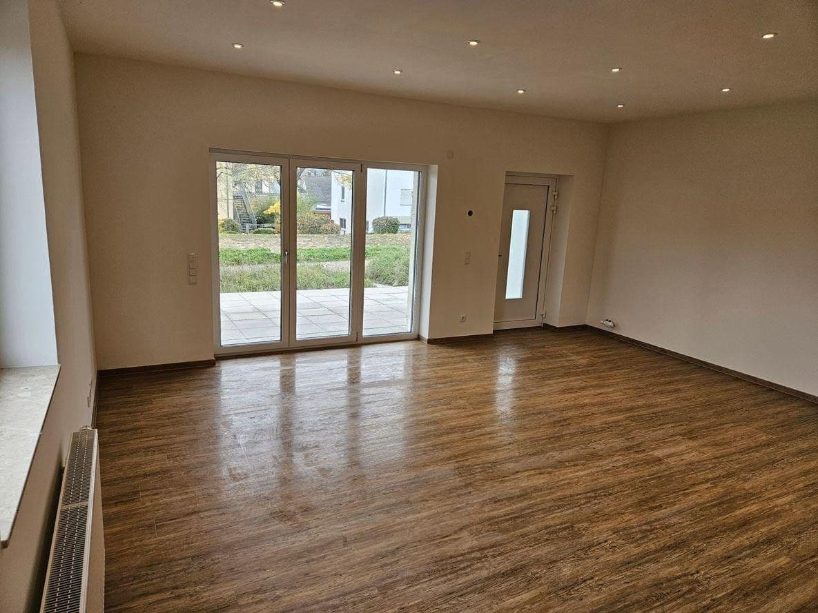 Prenájom bytu 3-izbový 84 m², Freiherr-vom-Stein-Platz 2, Eisenberg (Pfalz), Porýnie-Falcko Prenájom bytu 3-izbový 84 m², Freiherr-vom-Stein-Platz 2, Eisenberg (Pfalz), Porýnie-Falcko