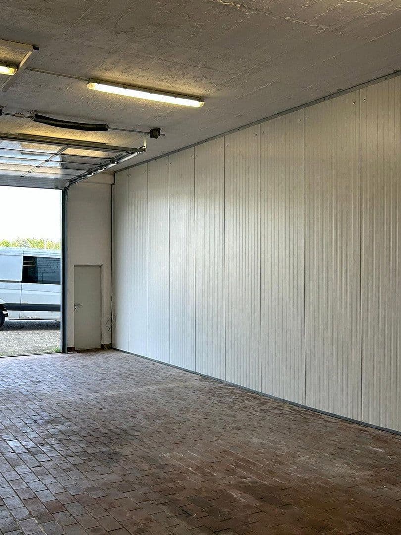 Prenájom nebytového priestoru 131 m², Iserlohn, Severné Porýnie - Westfálsko Prenájom nebytového priestoru 131 m², Iserlohn, Severné Porýnie - Westfálsko