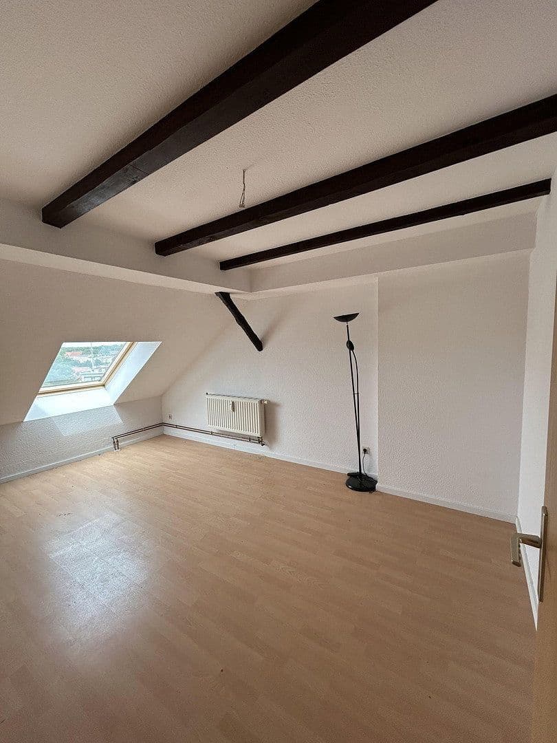 Prenájom bytu 4-izbový 79 m², Luisenstr. 15, Görlitz, Sasko Prenájom bytu 4-izbový 79 m², Luisenstr. 15, Görlitz, Sasko