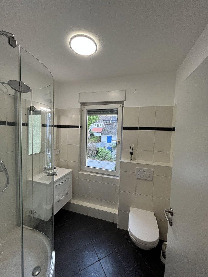 Prenájom bytu 1-izbový 21 m², Oeserstraße 13, Frankfurt Nied, Hesensko Prenájom bytu 1-izbový 21 m², Oeserstraße 13, Frankfurt Nied, Hesensko