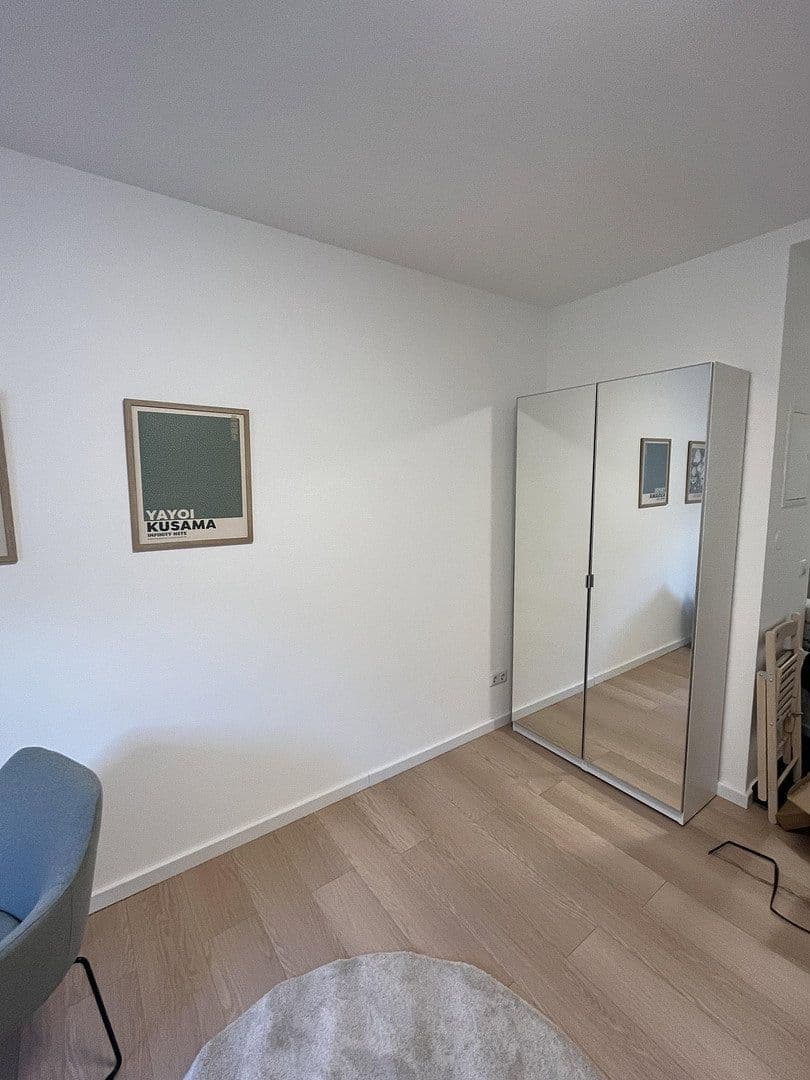 Prenájom bytu 1-izbový 21 m², Oeserstraße 13, Frankfurt Nied, Hesensko Prenájom bytu 1-izbový 21 m², Oeserstraße 13, Frankfurt Nied, Hesensko