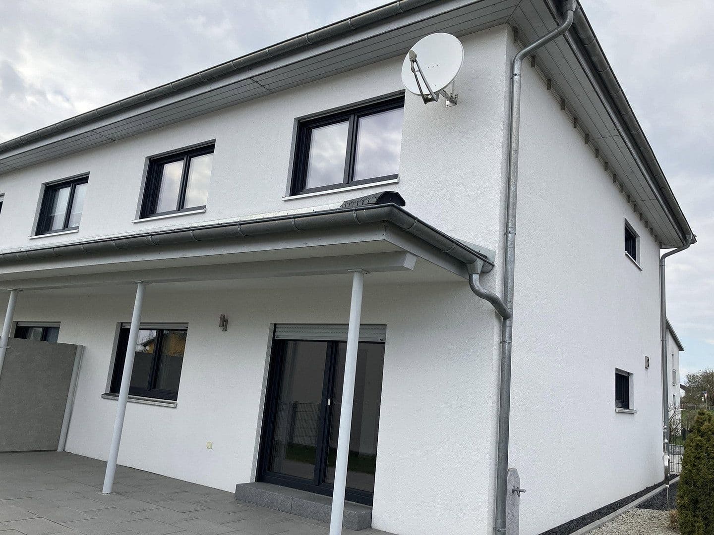 Prenájom domu 120 m², pozemek 320 m², Irchenrieth, Bavorsko Prenájom domu 120 m², pozemek 320 m², Irchenrieth, Bavorsko