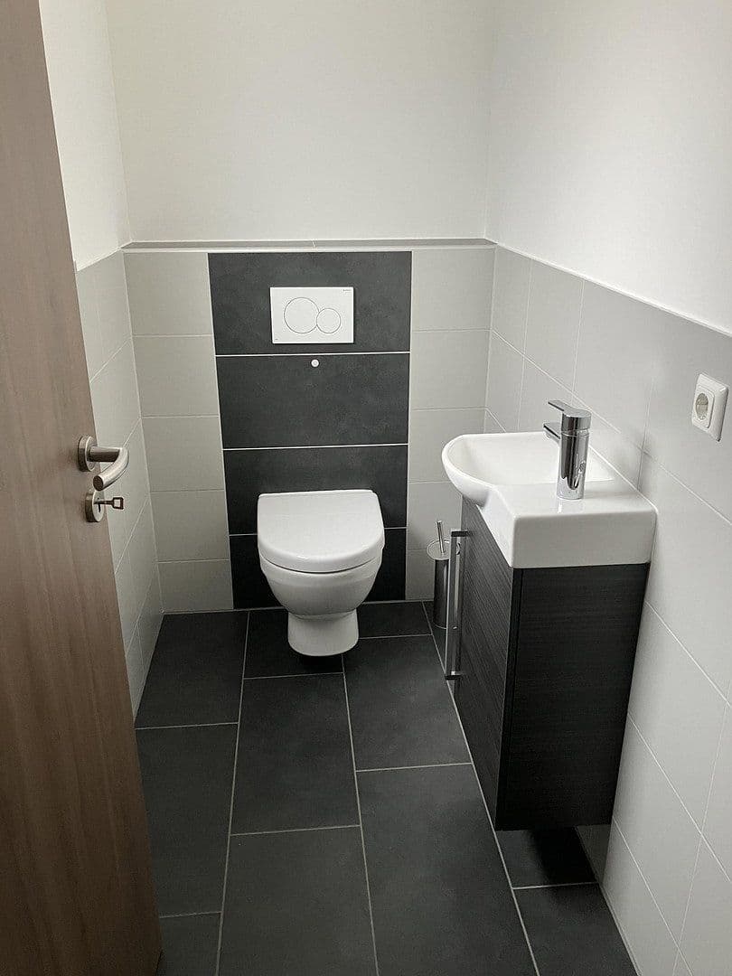 Prenájom domu 120 m², pozemek 320 m², Irchenrieth, Bavorsko Prenájom domu 120 m², pozemek 320 m², Irchenrieth, Bavorsko