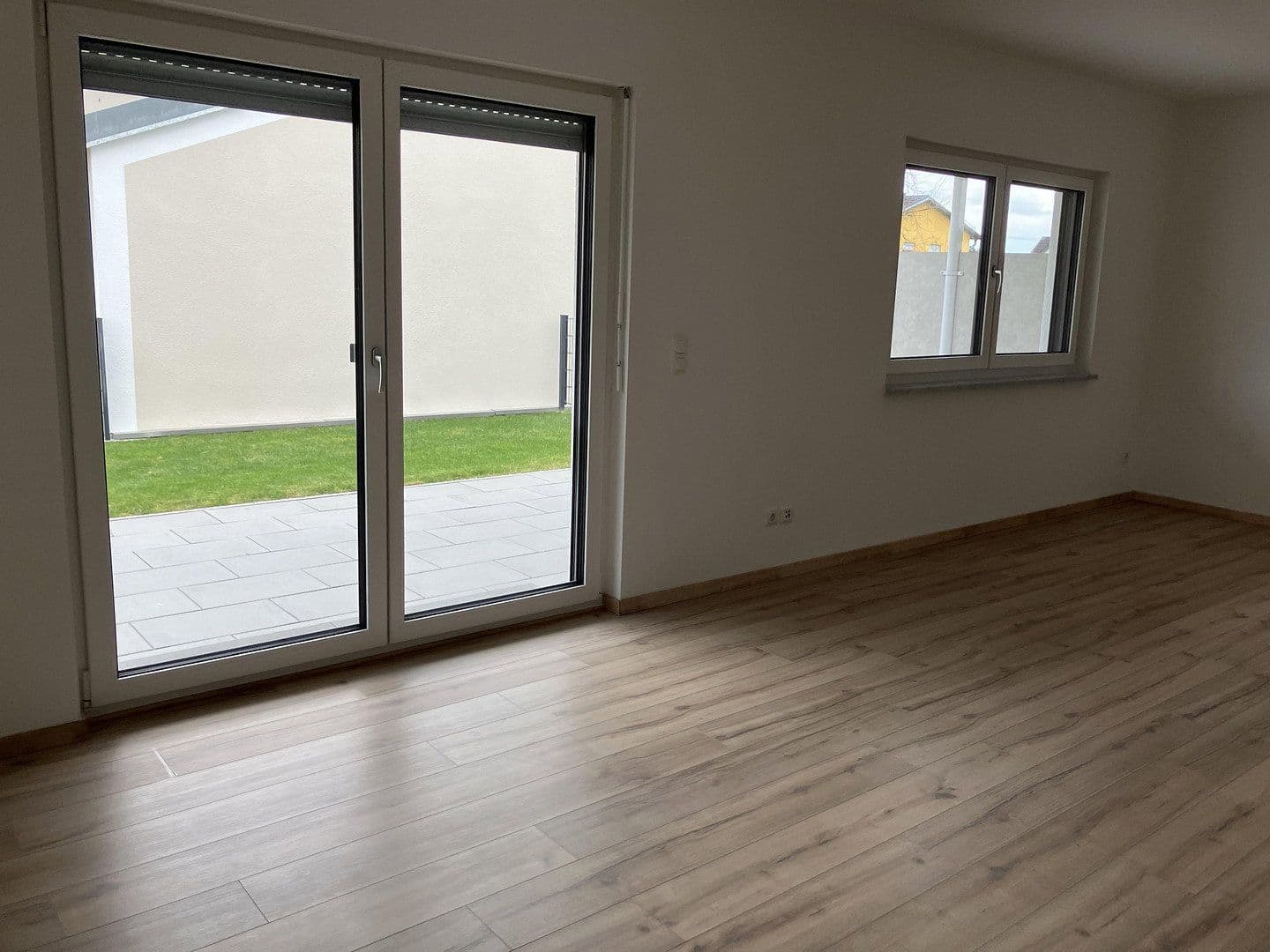 Prenájom domu 120 m², pozemek 320 m², Irchenrieth, Bavorsko Prenájom domu 120 m², pozemek 320 m², Irchenrieth, Bavorsko