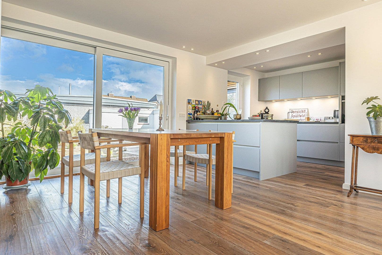 Predaj domu 131 m², pozemek 563 m², Laboe, Šlezvicko-Holštajnsko Predaj domu 131 m², pozemek 563 m², Laboe, Šlezvicko-Holštajnsko