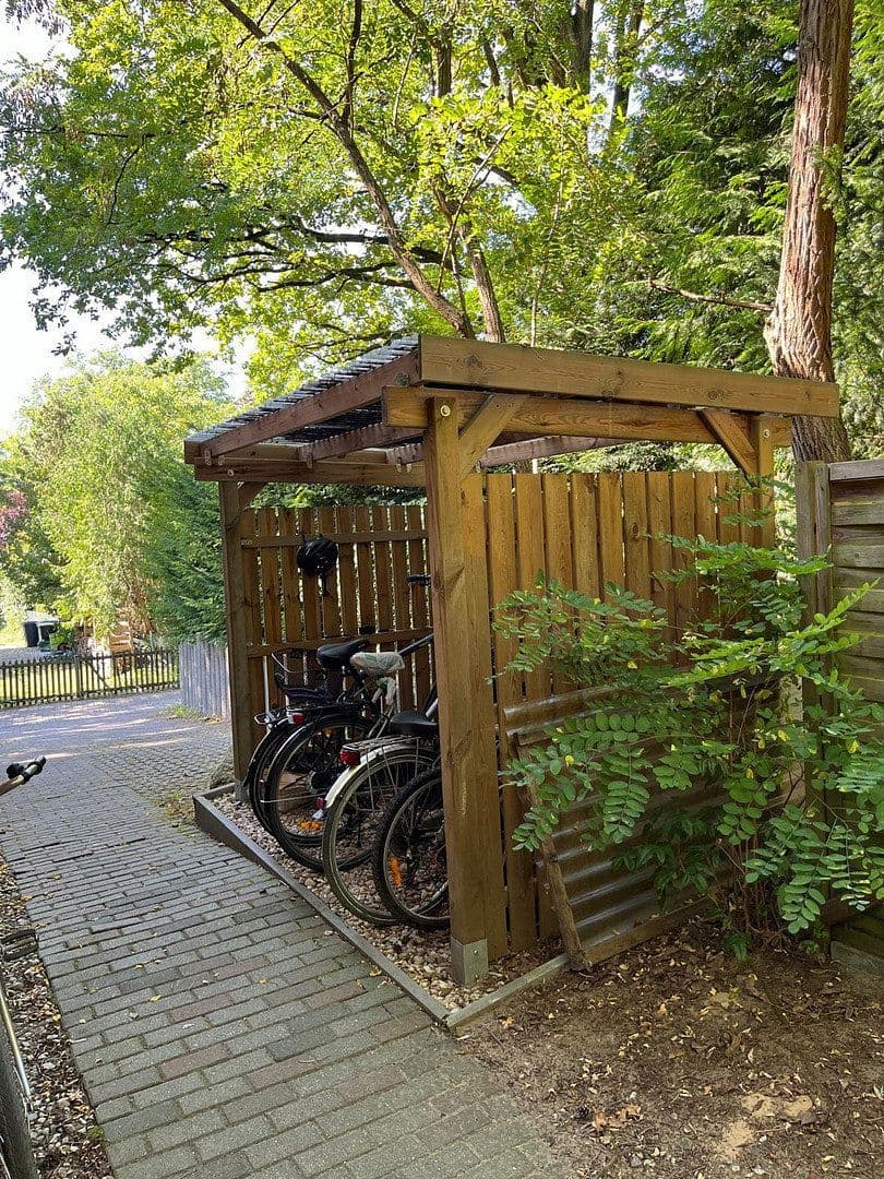 Predaj domu 269 m², pozemek 734 m², Glienicke/Nordbahn, Brandenbursko Predaj domu 269 m², pozemek 734 m², Glienicke/Nordbahn, Brandenbursko