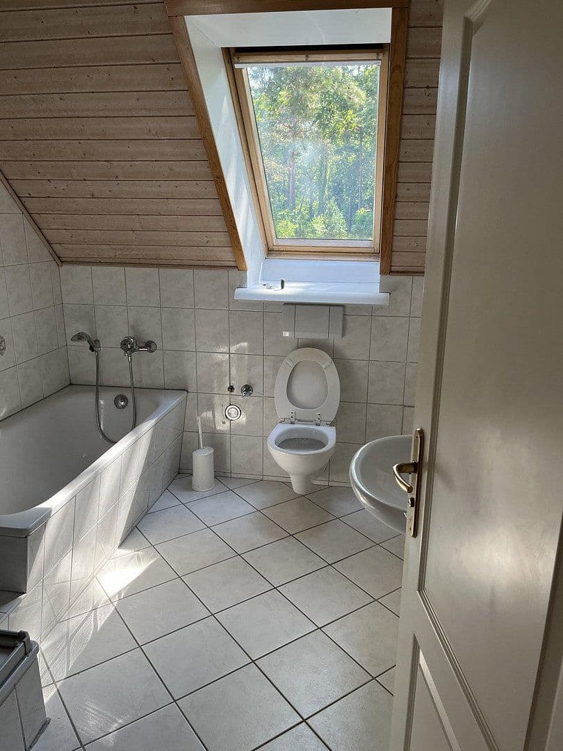 Predaj domu 269 m², pozemek 734 m², Glienicke/Nordbahn, Brandenbursko Predaj domu 269 m², pozemek 734 m², Glienicke/Nordbahn, Brandenbursko