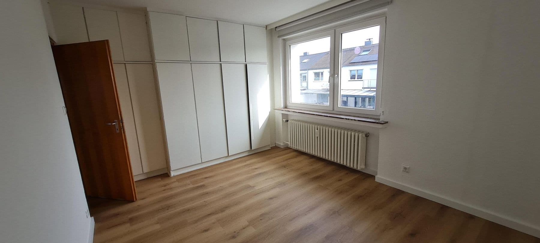 Prenájom bytu 3-izbový 75 m², Hannover, Dolné Sasko Prenájom bytu 3-izbový 75 m², Hannover, Dolné Sasko