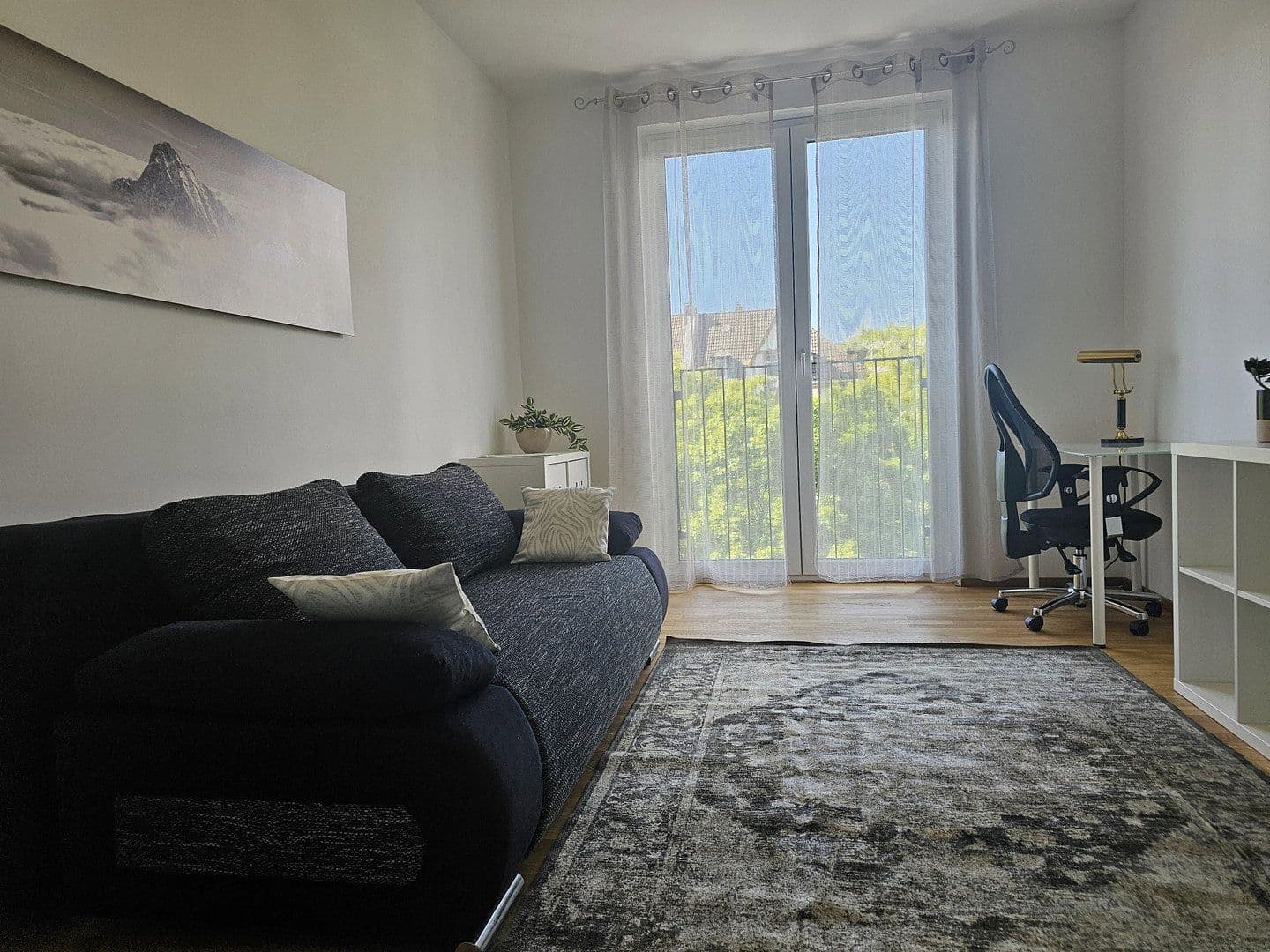 Prenájom bytu 3-izbový 76 m², Frankenallee 39, Frankfurt am Main, Hesensko Prenájom bytu 3-izbový 76 m², Frankenallee 39, Frankfurt am Main, Hesensko