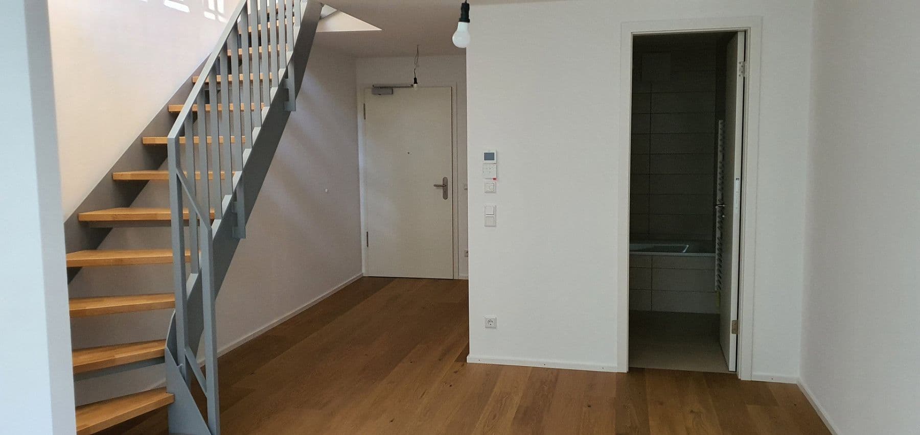 Prenájom bytu 2-izbový 60 m², Siegmund-Schacky-Str. 15, München, Bavorsko Prenájom bytu 2-izbový 60 m², Siegmund-Schacky-Str. 15, München, Bavorsko