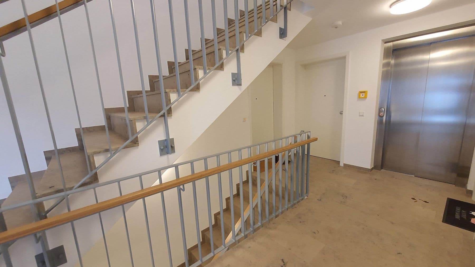 Prenájom bytu 2-izbový 60 m², Siegmund-Schacky-Str. 15, München, Bavorsko Prenájom bytu 2-izbový 60 m², Siegmund-Schacky-Str. 15, München, Bavorsko