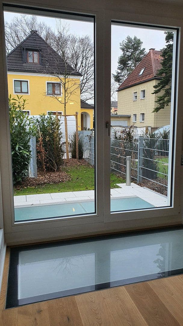 Prenájom bytu 2-izbový 60 m², Siegmund-Schacky-Str. 15, München, Bavorsko Prenájom bytu 2-izbový 60 m², Siegmund-Schacky-Str. 15, München, Bavorsko