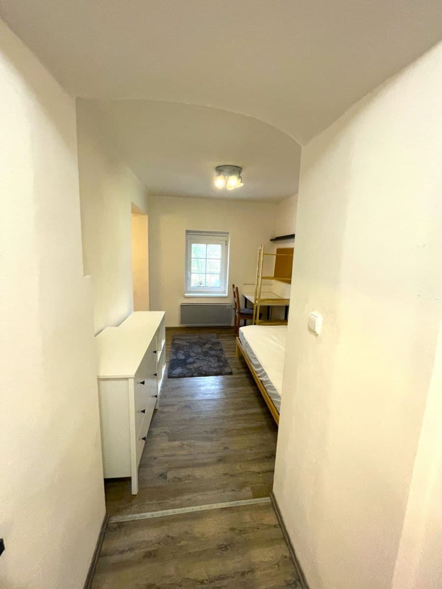 Prenájom bytu 1-izbový 18 m², Na Cikánce, Praha, Praha Prenájom bytu 1-izbový 18 m², Na Cikánce, Praha, Praha