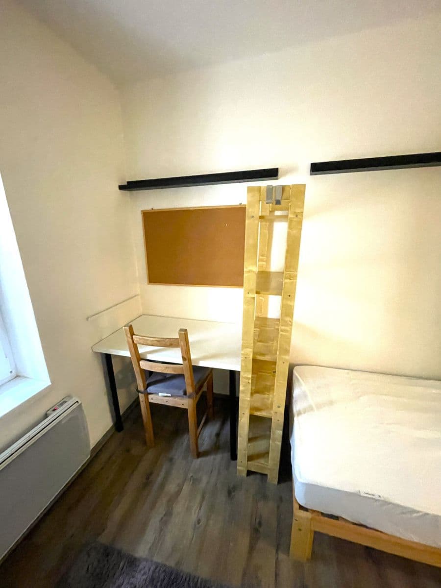 Prenájom bytu 1-izbový 18 m², Na Cikánce, Praha, Praha Prenájom bytu 1-izbový 18 m², Na Cikánce, Praha, Praha