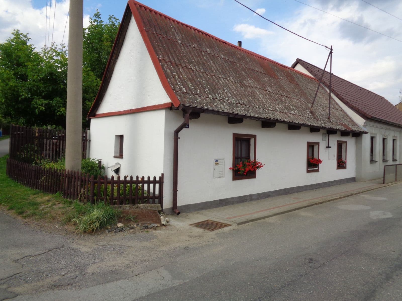 Predaj rekreačného objektu 71 m², pozemek 576 m², Stádlec, Jihočeský kraj Predaj rekreačného objektu 71 m², pozemek 576 m², Stádlec, Jihočeský kraj
