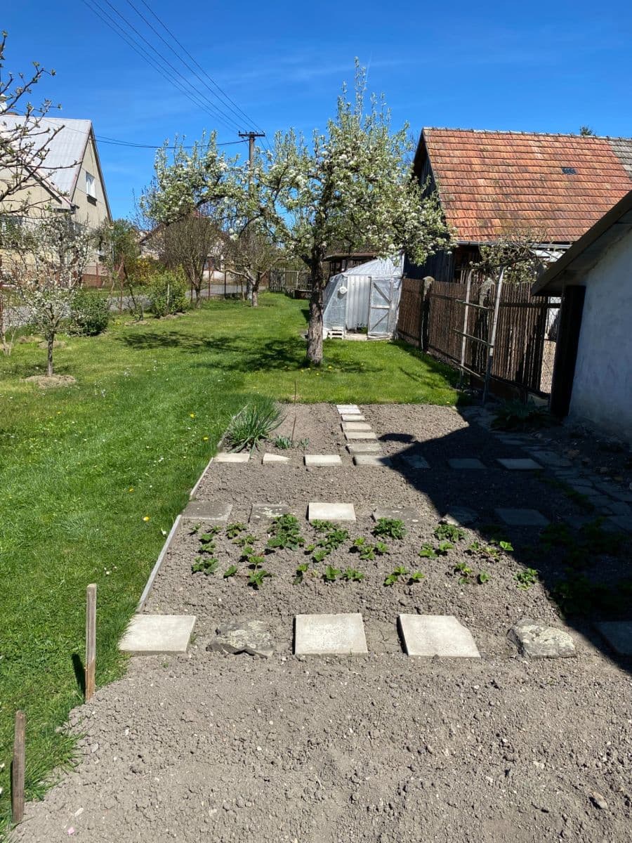 Predaj rekreačného objektu 71 m², pozemek 576 m², Stádlec, Jihočeský kraj Predaj rekreačného objektu 71 m², pozemek 576 m², Stádlec, Jihočeský kraj