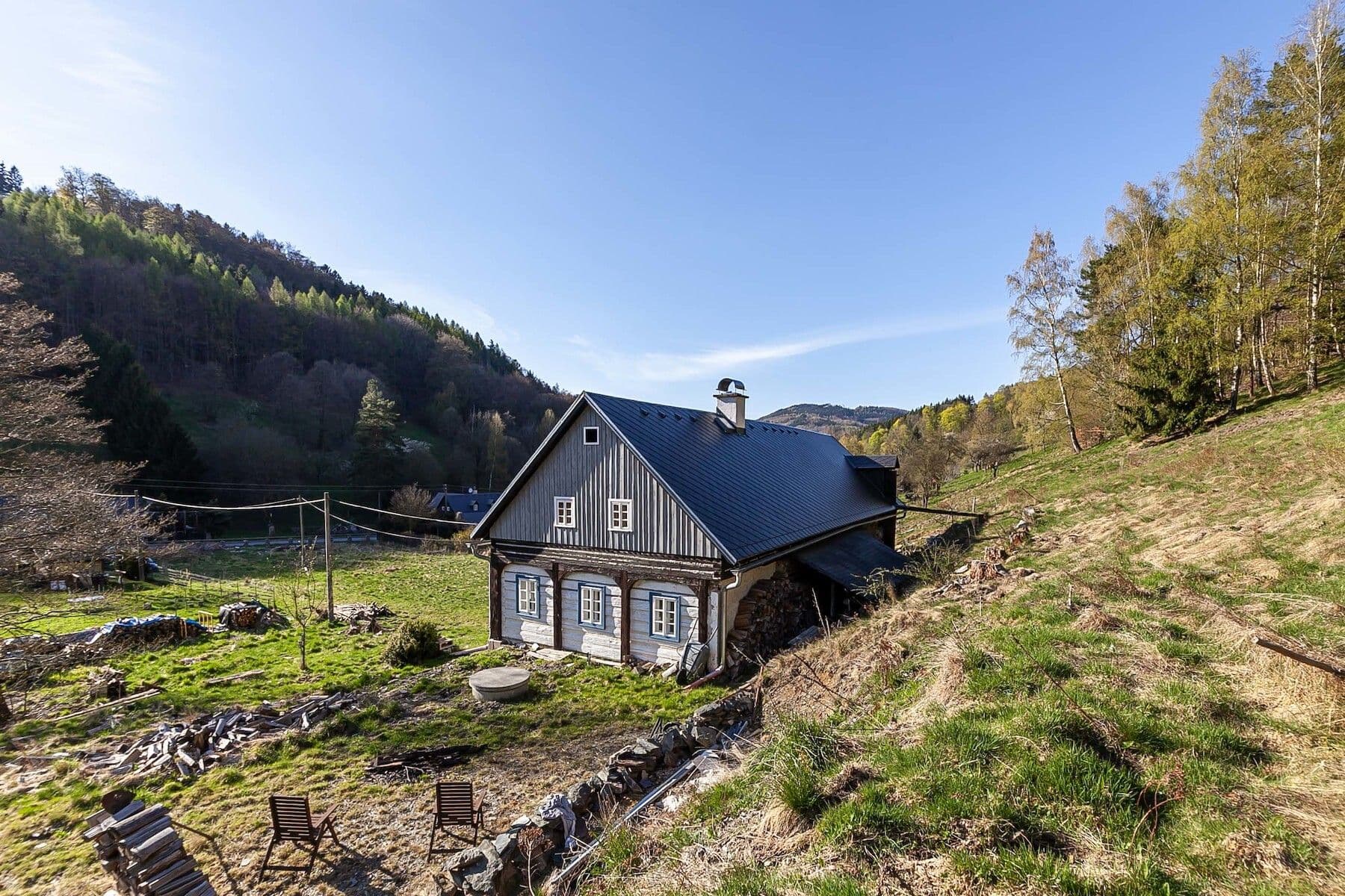 Predaj rekreačného objektu 260 m², pozemek 8.447 m², Kryštofovo Údolí, Liberecký kraj Predaj rekreačného objektu 260 m², pozemek 8.447 m², Kryštofovo Údolí, Liberecký kraj