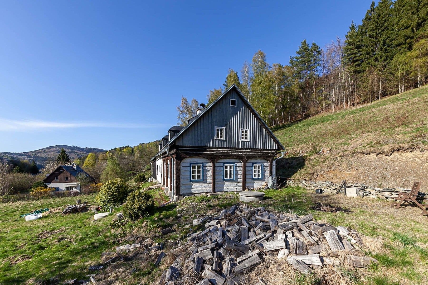 Predaj rekreačného objektu 260 m², pozemek 8.447 m², Kryštofovo Údolí, Liberecký kraj Predaj rekreačného objektu 260 m², pozemek 8.447 m², Kryštofovo Údolí, Liberecký kraj