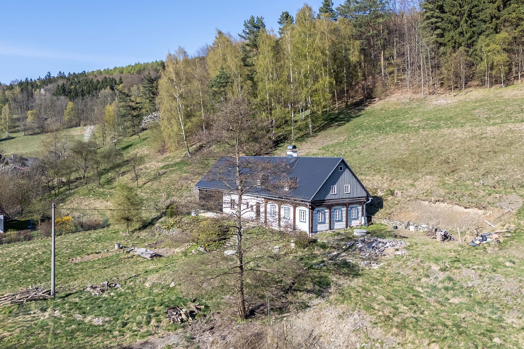 Predaj rekreačného objektu 260 m², pozemek 8.447 m², Kryštofovo Údolí, Liberecký kraj Predaj rekreačného objektu 260 m², pozemek 8.447 m², Kryštofovo Údolí, Liberecký kraj
