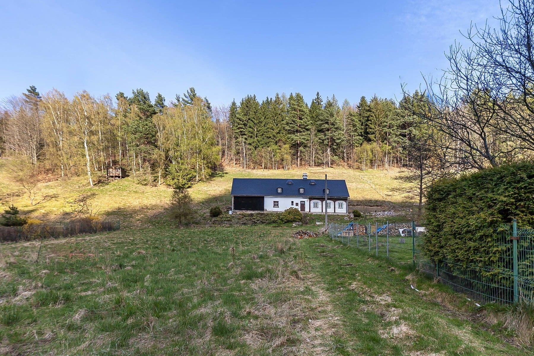 Predaj rekreačného objektu 260 m², pozemek 8.447 m², Kryštofovo Údolí, Liberecký kraj Predaj rekreačného objektu 260 m², pozemek 8.447 m², Kryštofovo Údolí, Liberecký kraj