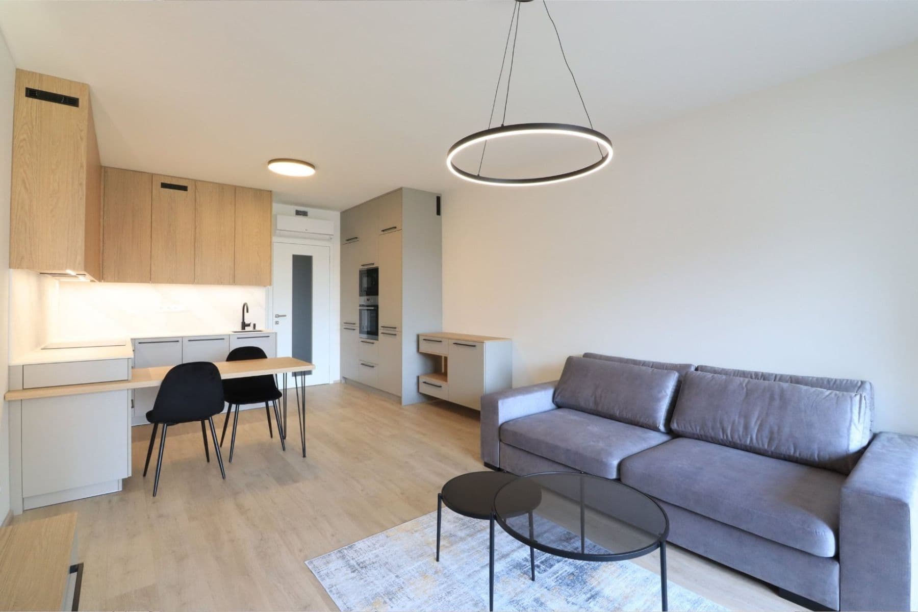 Prenájom bytu 1-izbový 39 m², Poděbradská, Praha, Praha Prenájom bytu 1-izbový 39 m², Poděbradská, Praha, Praha